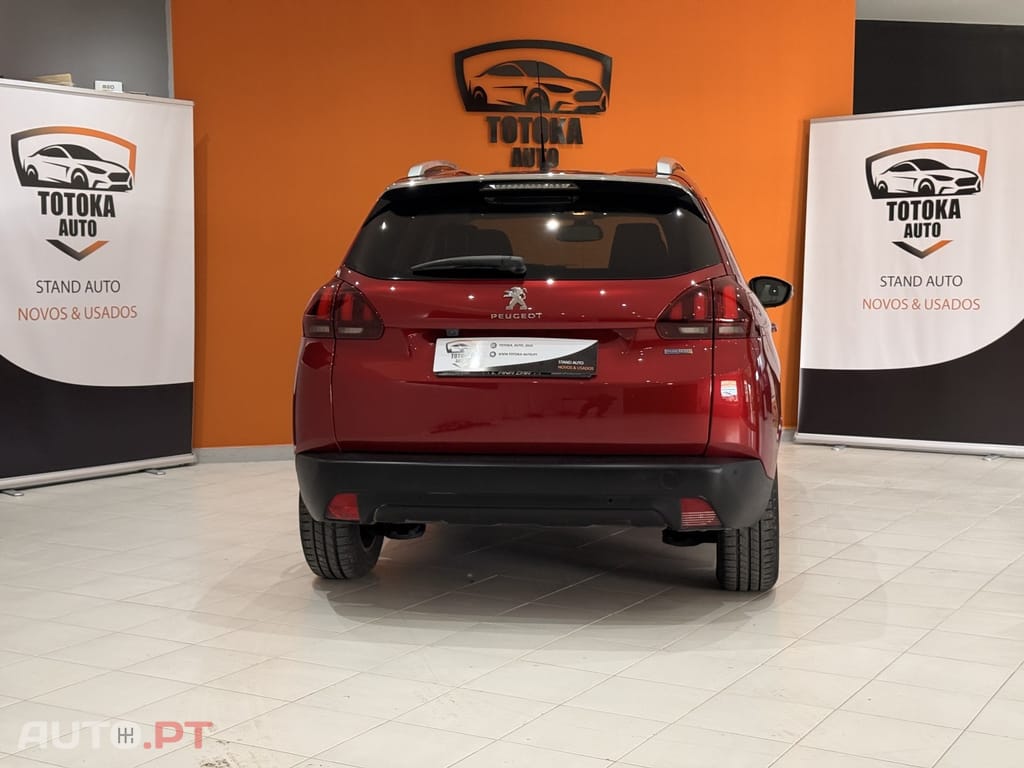 Peugeot 2008 1.2 PureTech Style