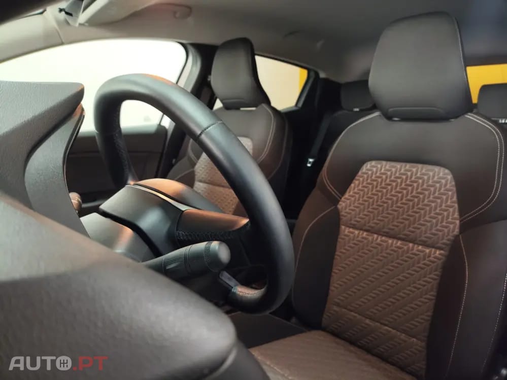 Renault Clio 1.0 TCe Evolution Bi-Fuel