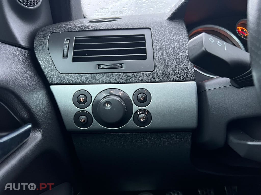 Opel Astra GTC 1.3 CDTi