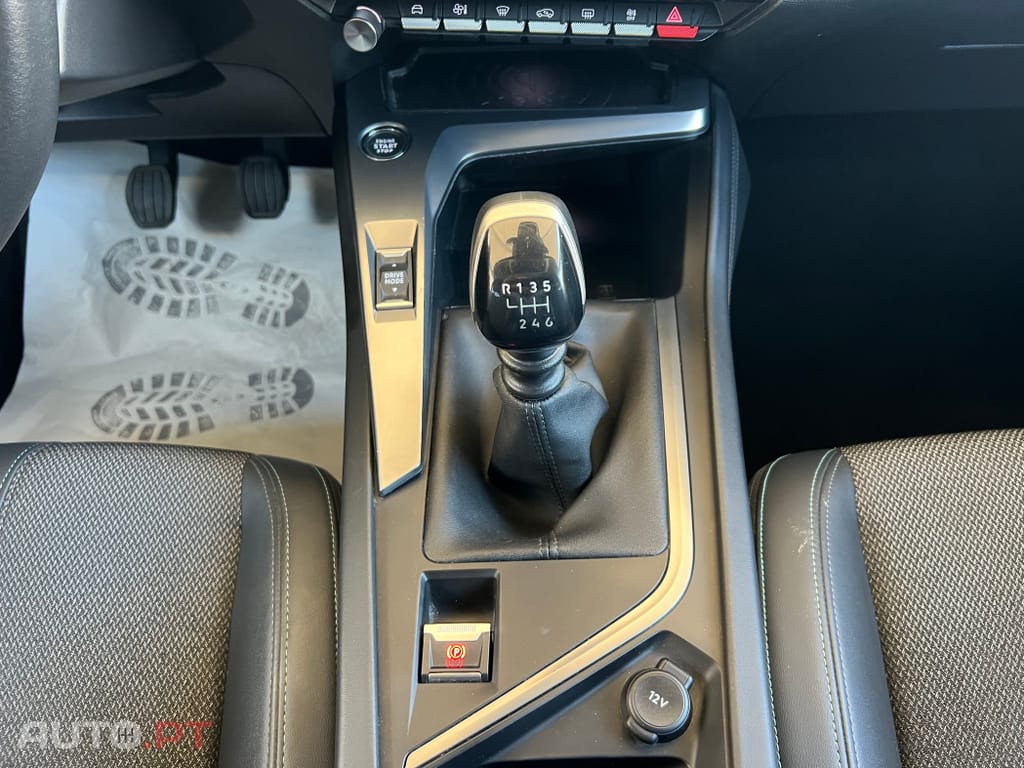 Peugeot 308 1.5 BlueHDi Allure Pack