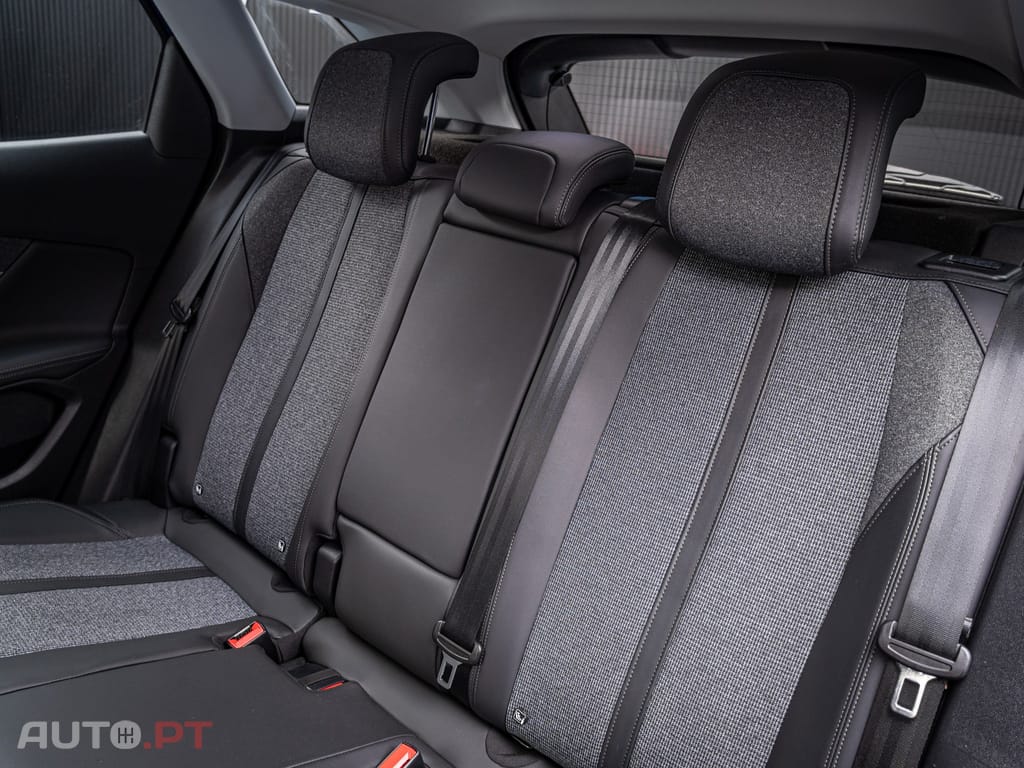 Peugeot 3008 1.5 BlueHDi Allure