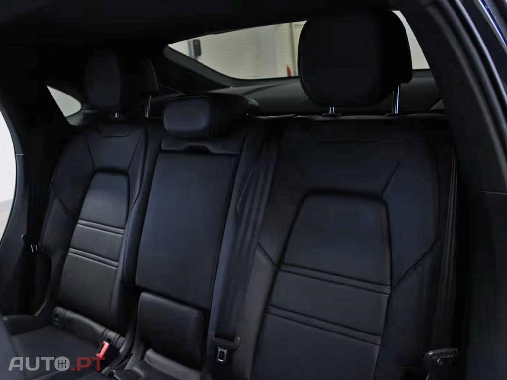 Porsche Cayenne E-Hybrid Platinum Edition