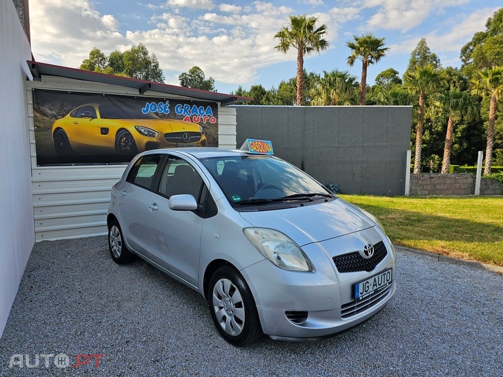 Toyota Yaris 1.0 VVT-i AC