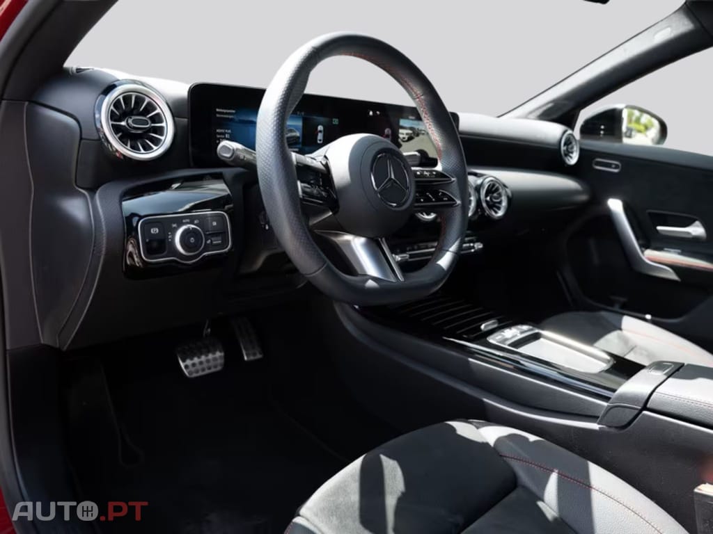 Mercedes-Benz A 250 I.V.A DEDUTIVEL e AMG