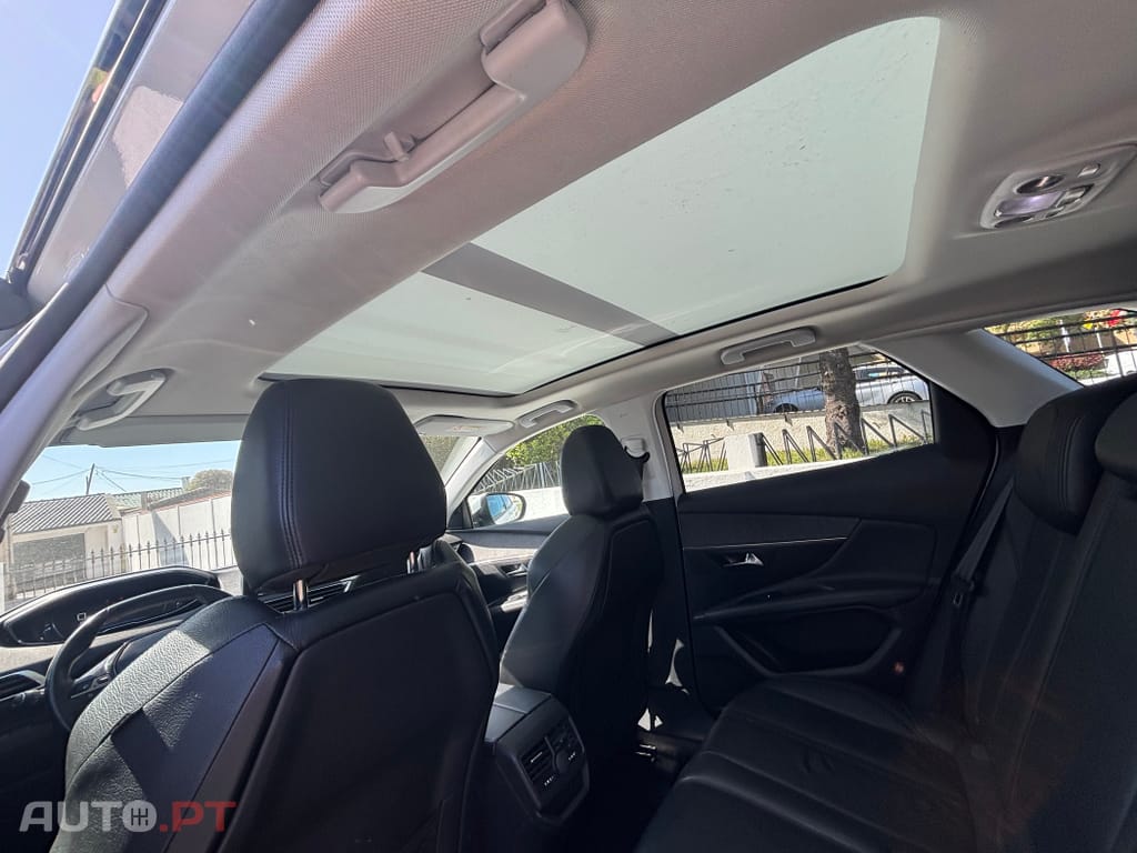 Peugeot 3008 1.5 BlueHDi Crossway