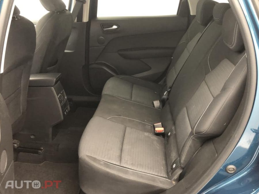 Renault Arkana 1.6 E-Tech Business