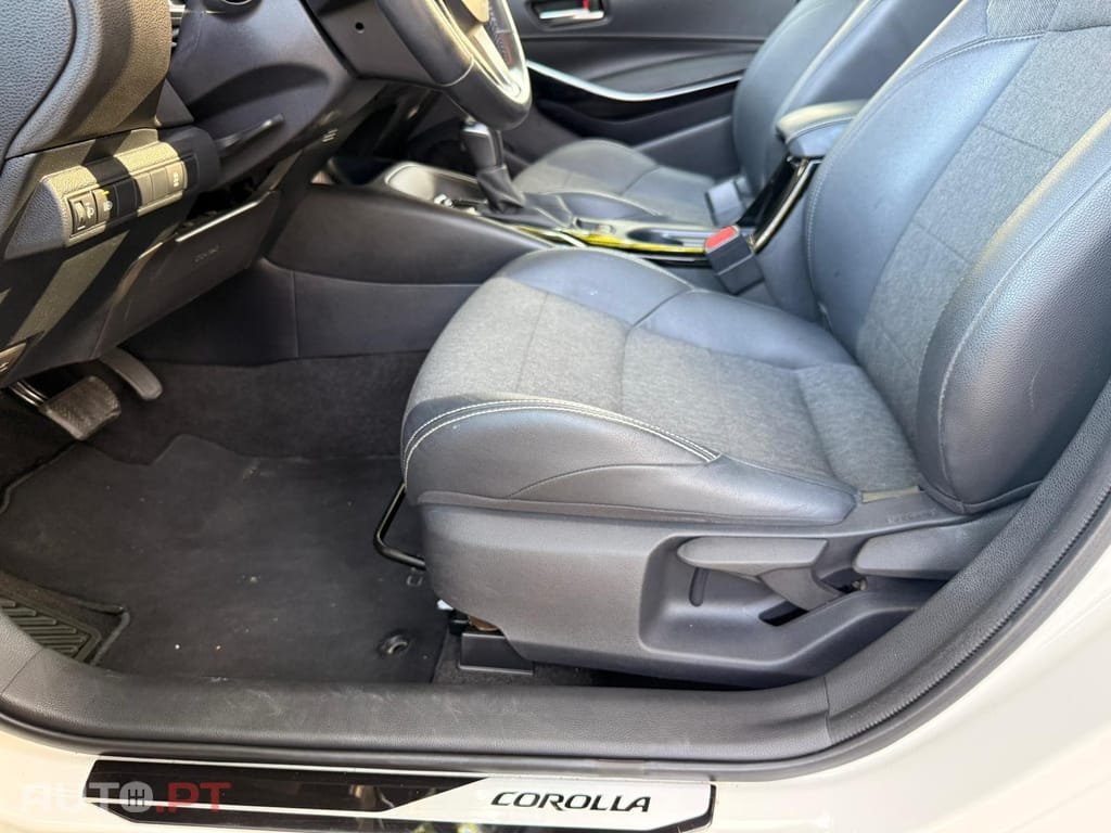 Toyota Corolla 1.8 Hybrid Design