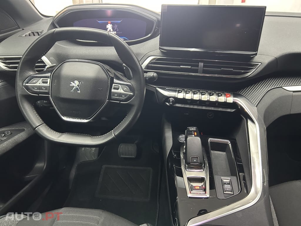 Peugeot 3008 1.2 PureTech Allure EAT8