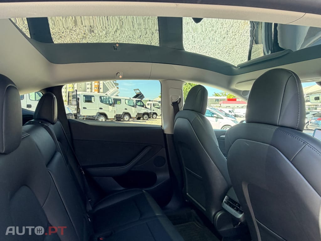 Tesla Model Y Long Range Tração Integral