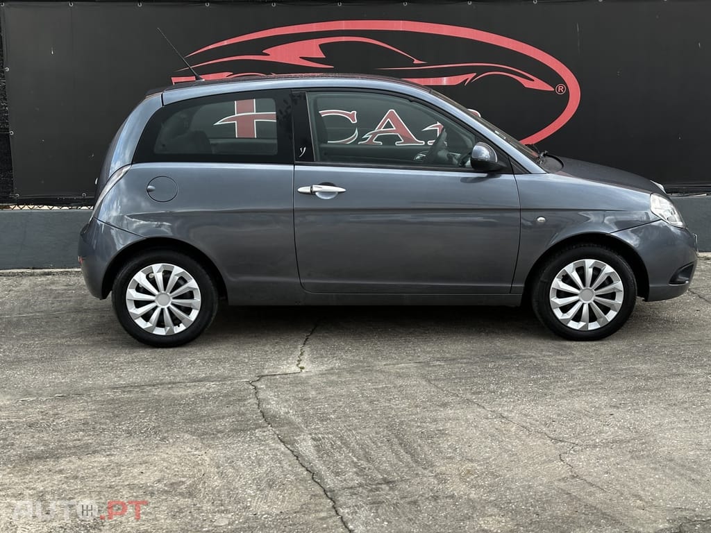 Lancia Ypsilon 1.2 Argento