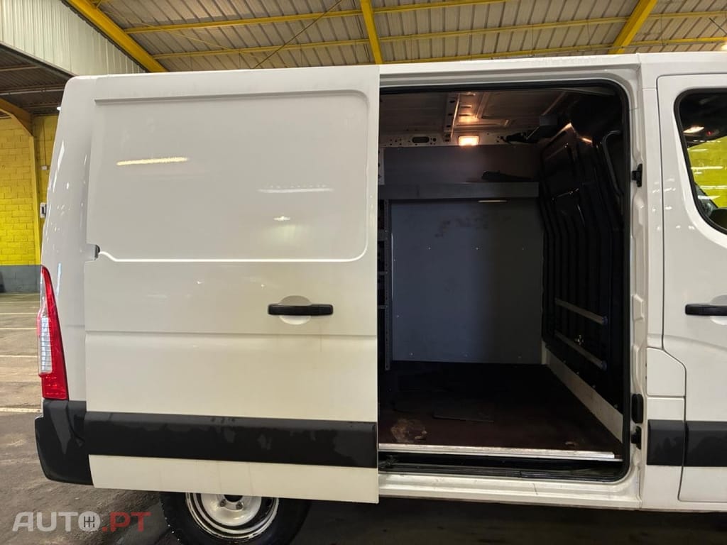 Renault Master 2.3 dCi L1H1 3.3T Grand Confort