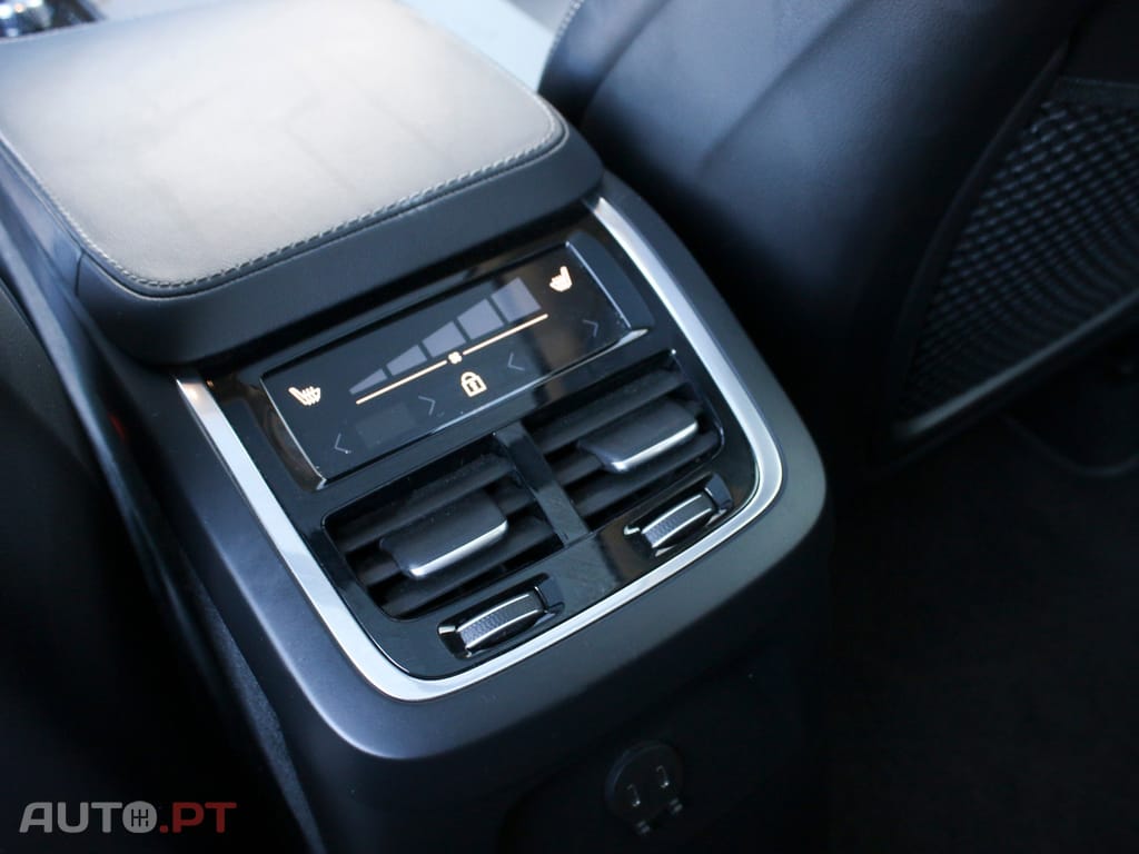 Volvo XC90 2.0 T8 PHEV Core AWD