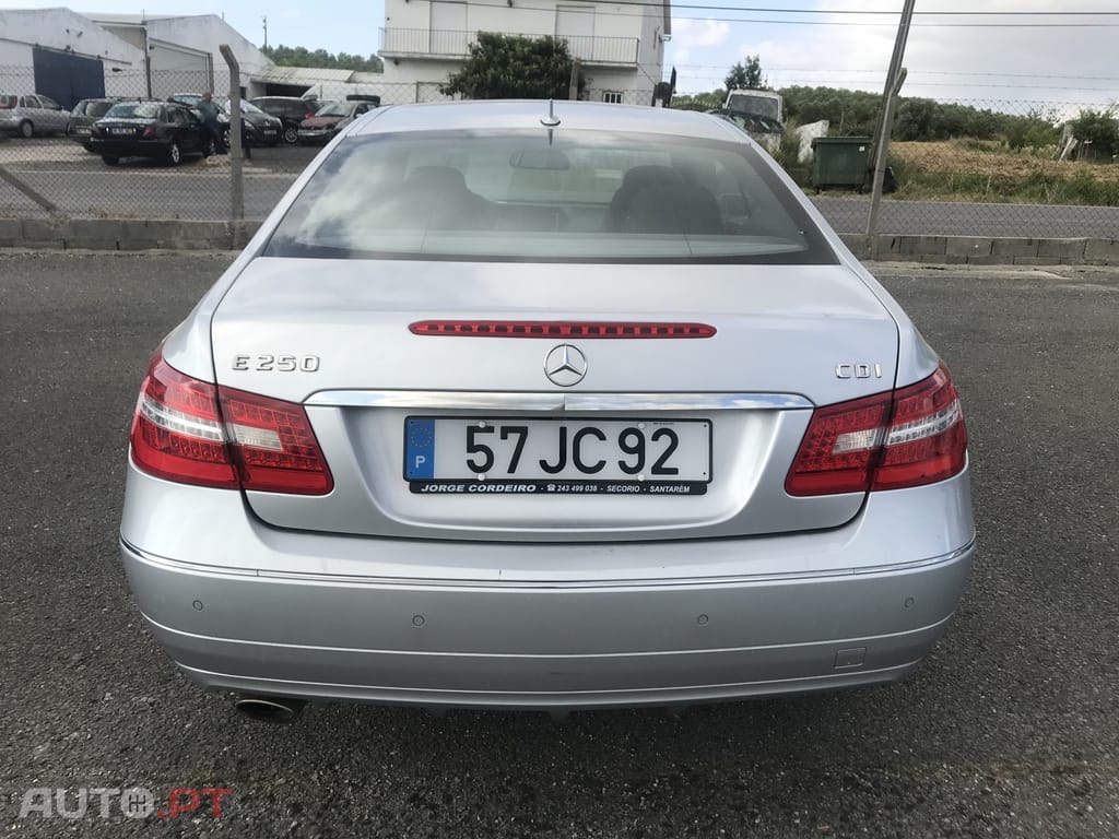 Mercedes-Benz E 250 CDi Avantgarde BlueEfficiency Auto.