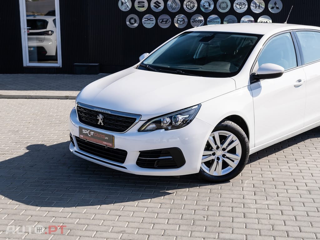 Peugeot 308 1.5 BlueHDi Business Line