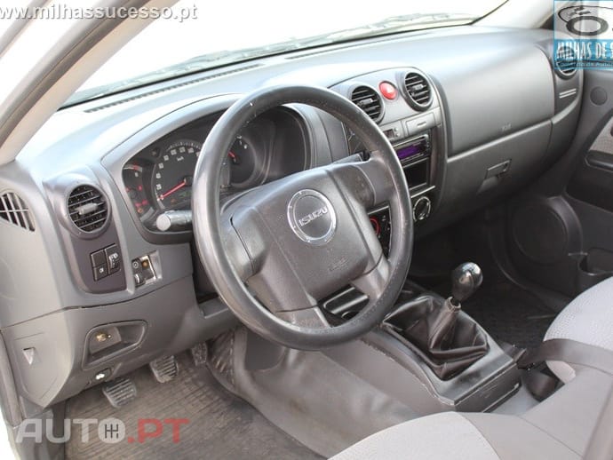 Isuzu D-Max 2.5 DTI CS 2WD L  3 Lugares