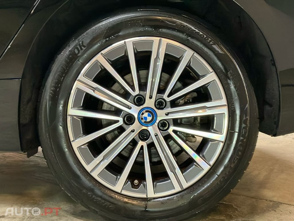 BMW 225 e xDrive Luxury