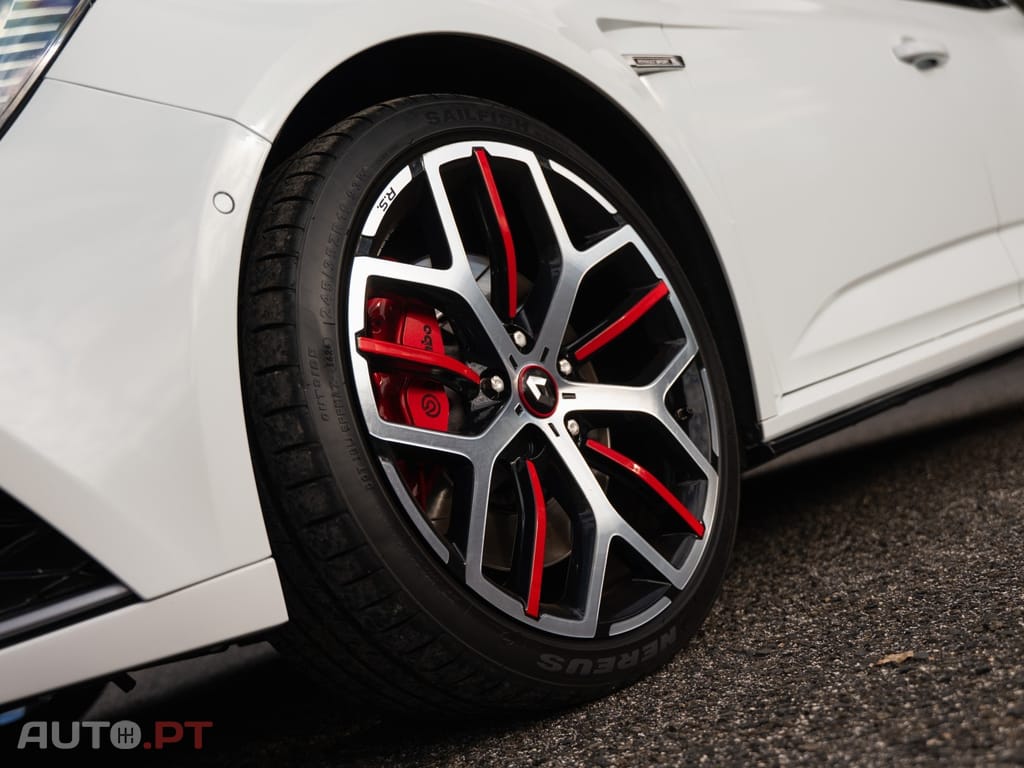 Renault Mégane TCe 300 GPF EDC R.S. TROPHY