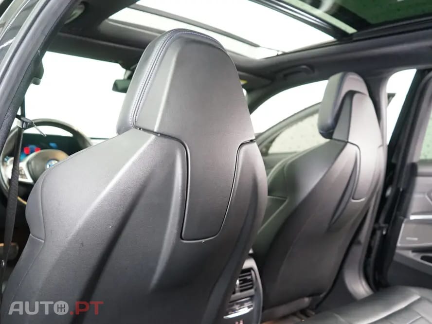 BMW 330 e iPerformance Sport Line