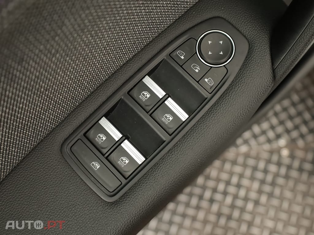Renault Captur Captur 1.0 TCe Techno Bi-Fuel
