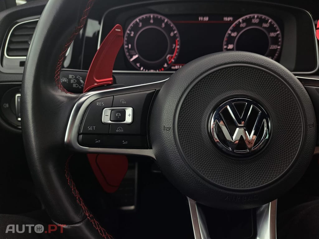 Volkswagen Golf 2.0 TSI GTI DSG Performance
