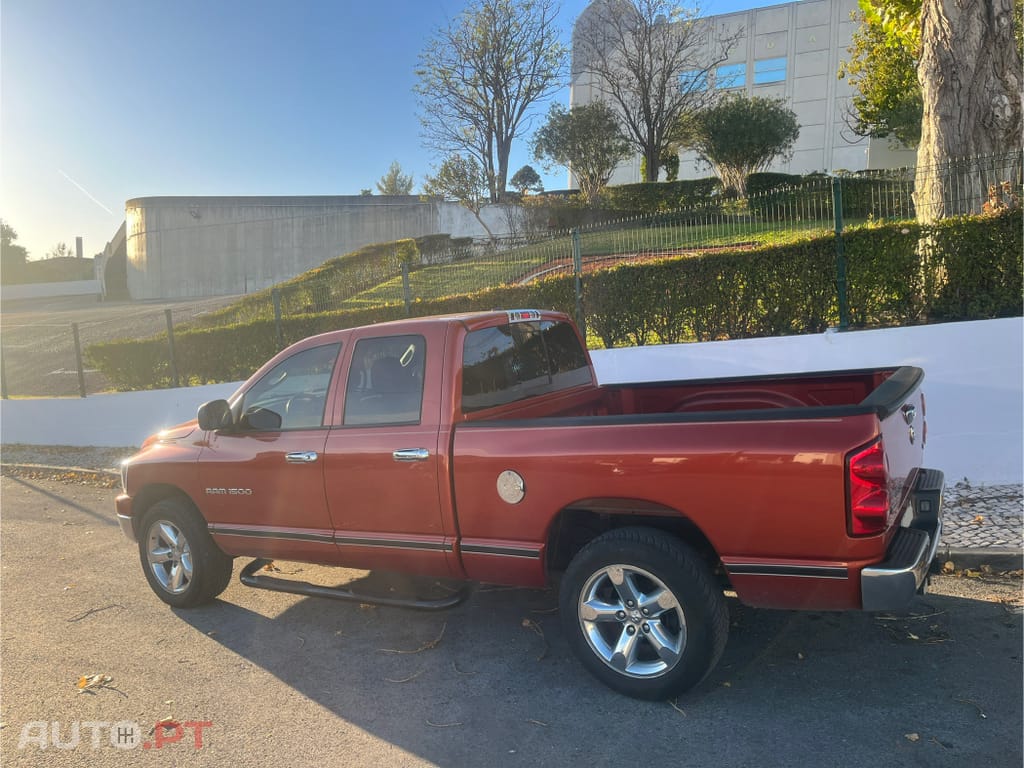 Dodge RAM 4.7 v8 235cv Big Horn Edition