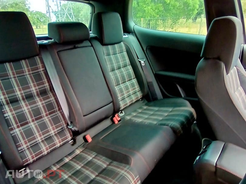 Volkswagen Golf 2.0 GTi DSG