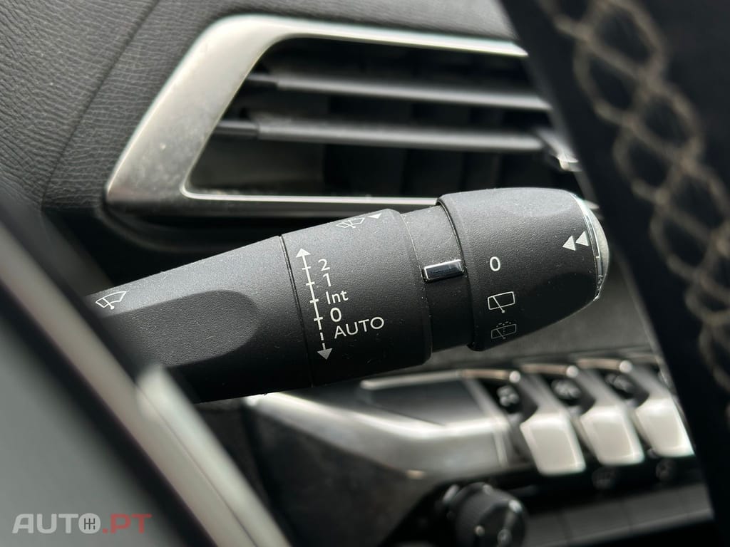 Peugeot 3008 1.5 BlueHDi Allure