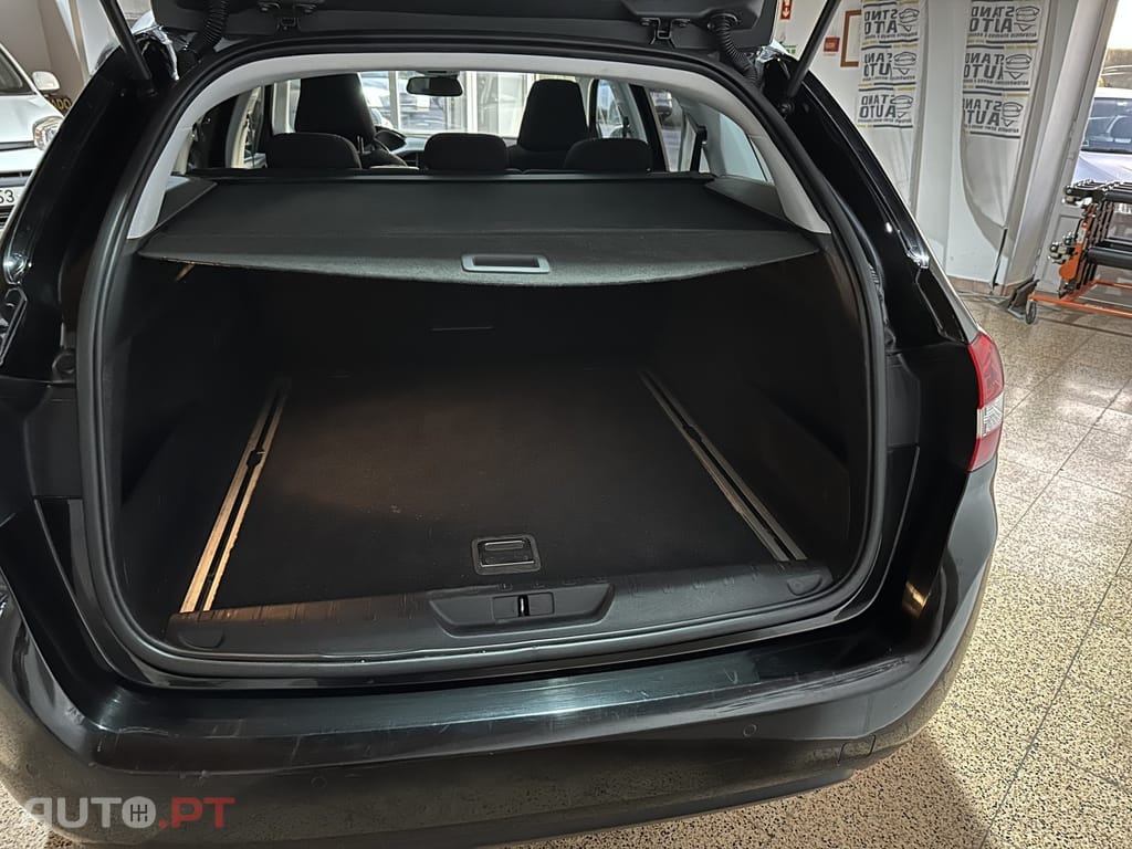 Peugeot 308 SW 1.6 BlueHDi Access