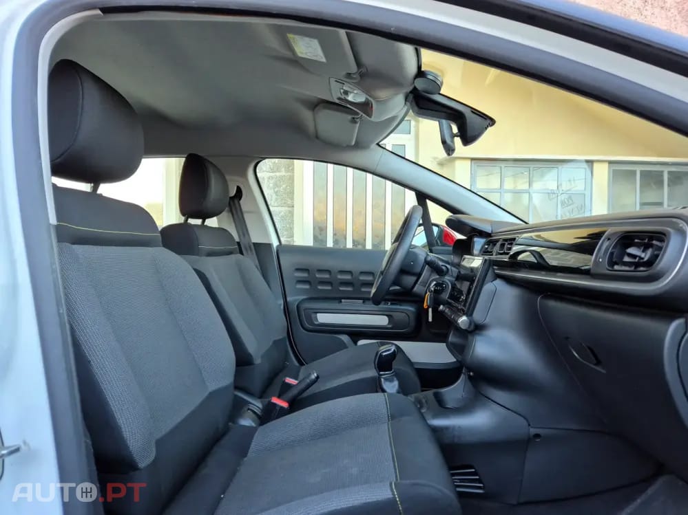 Citroen C3 Pure Tech S&S Live