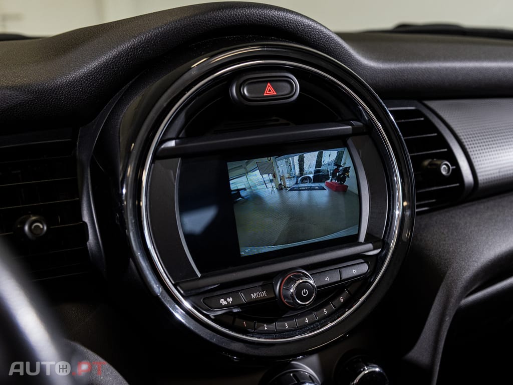 MINI Cabrio Cooper Premium Extra JCW Auto