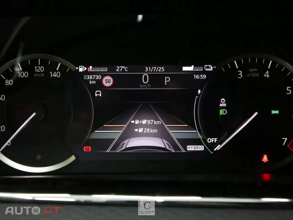 Land Rover Evoque 1.5 P300e AWD Dynamic SE — fotografia 24