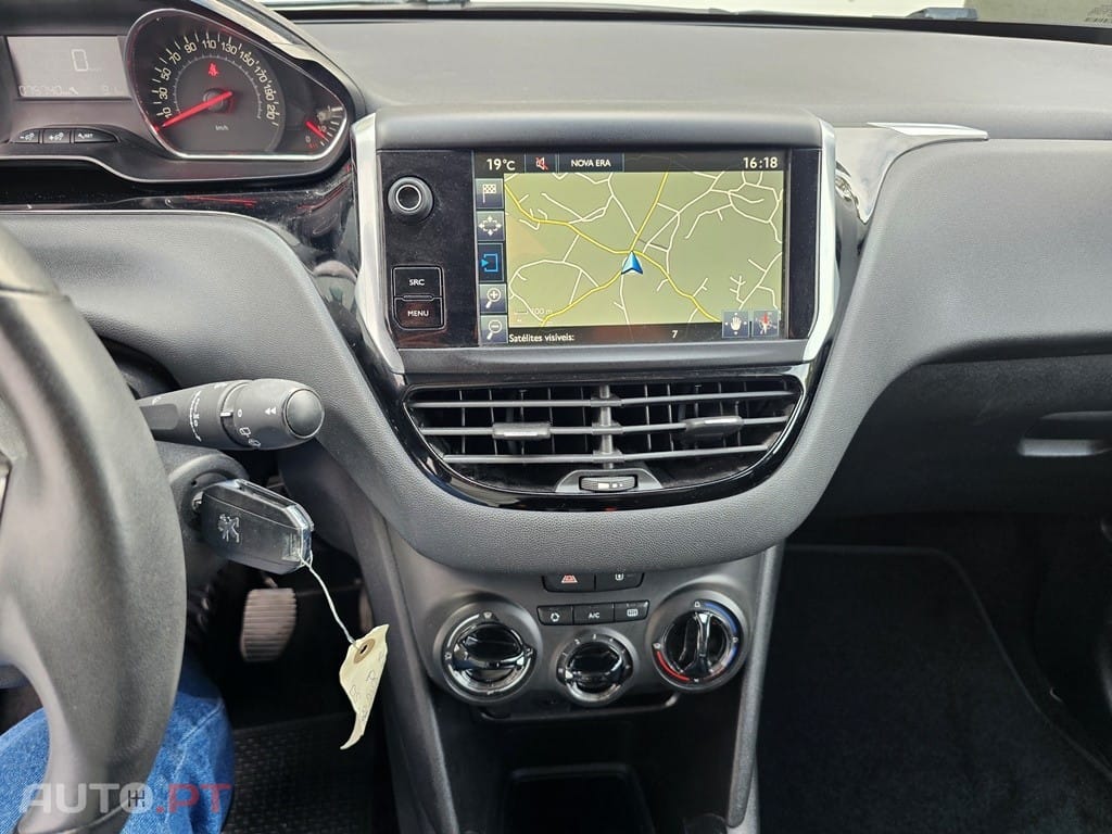 Peugeot 208 1.2 PureTech Style