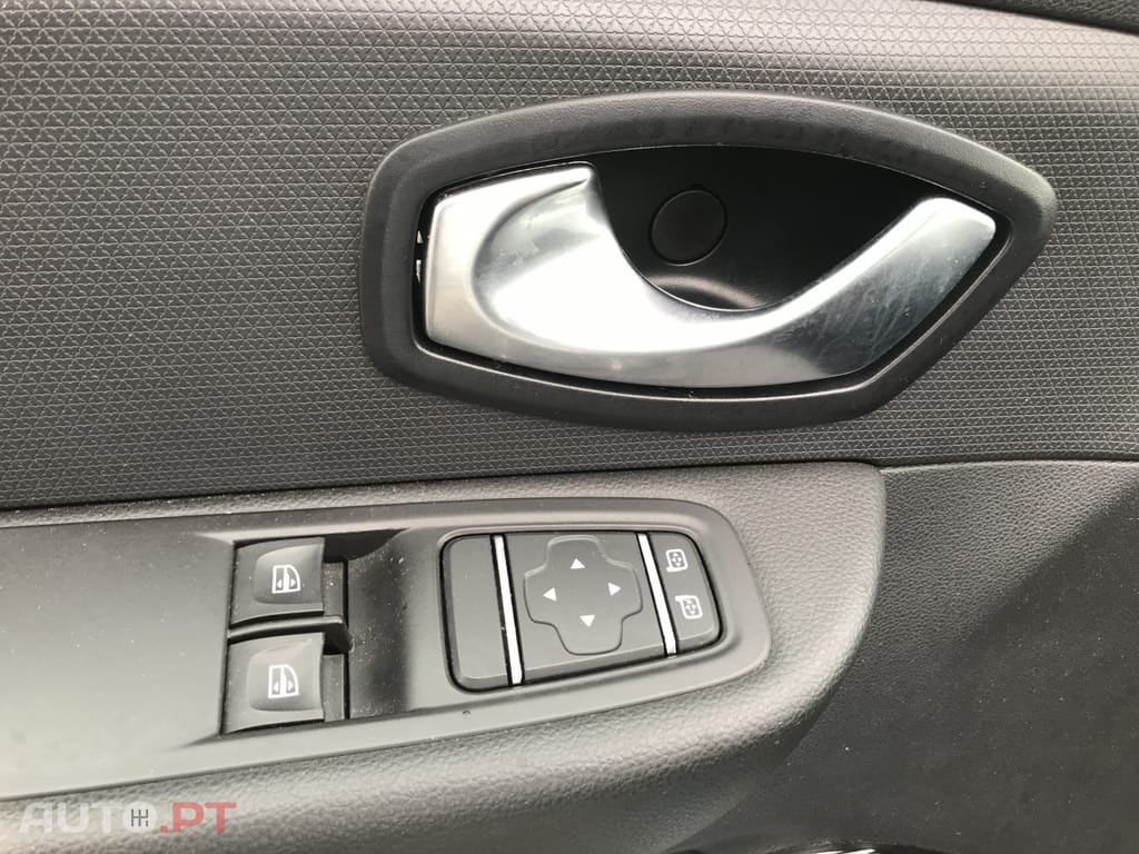 Renault Clio Sport Tourer 0.9 TCe Limited