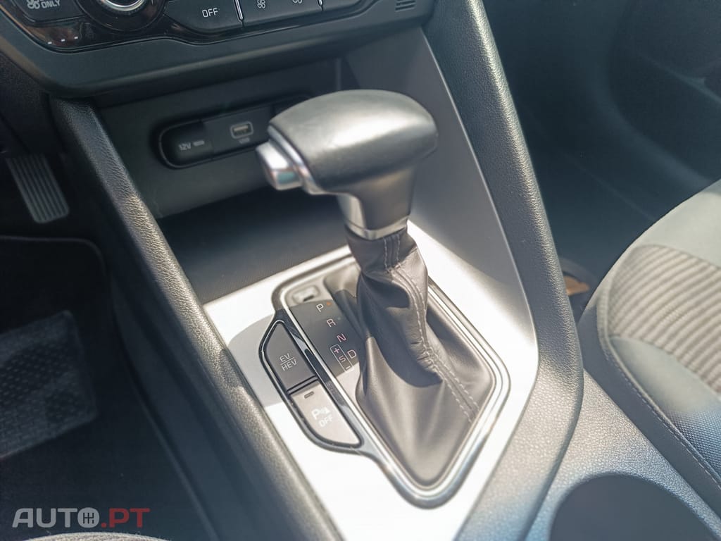 Kia Niro 1.6 GDi PHEV (Plug In) - Nacional
