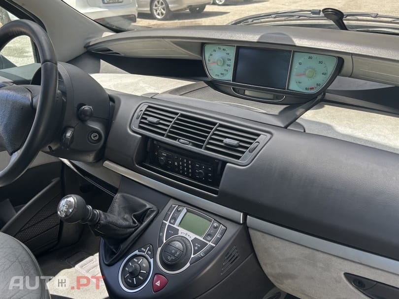 Citroen C8 2.2 HDi 16V Exclusive