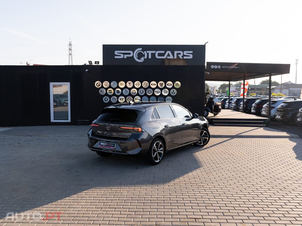 Opel Astra 1.5 D Elegance