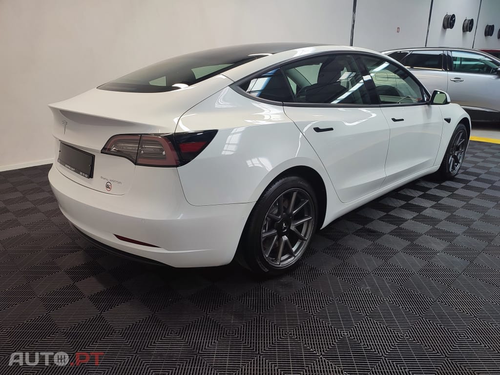 Tesla Model 3 ND