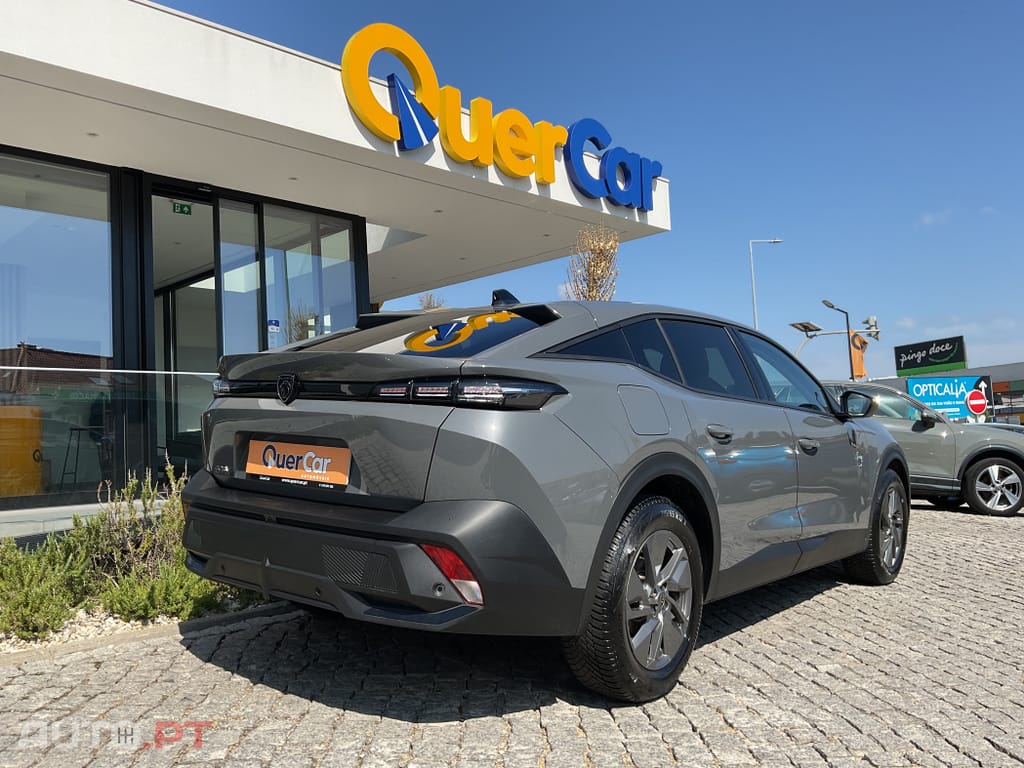 Peugeot 408 1.2 PureTech Allure EAT8