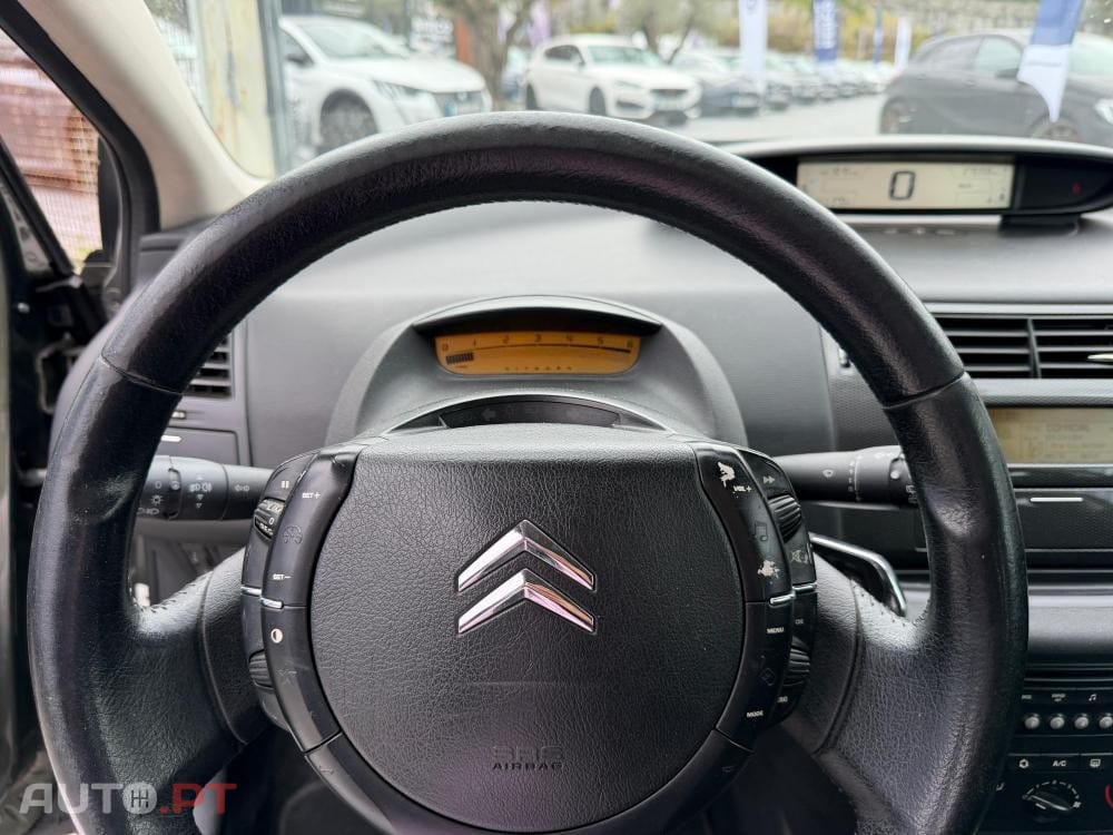 Citroen C4 1.6 HDi 110 VTR Pack