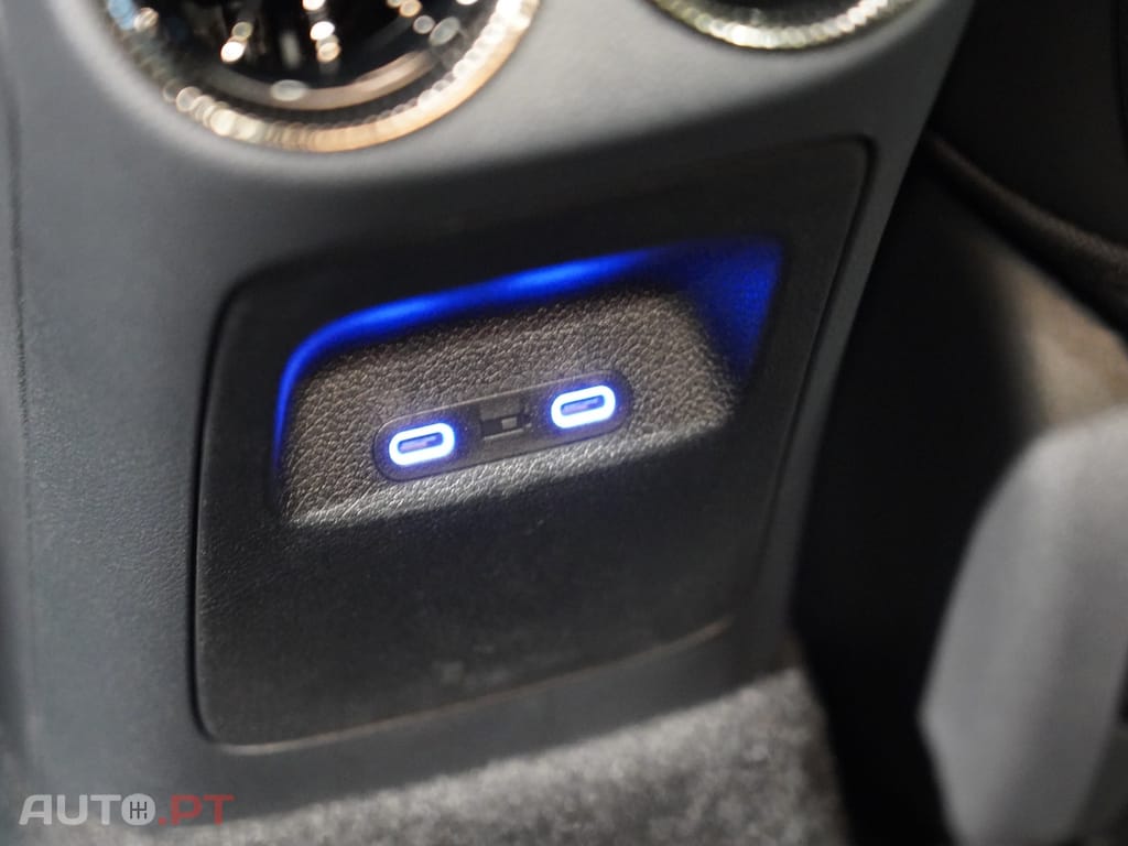 Mercedes-Benz CLA 250 com tecnologia EQ