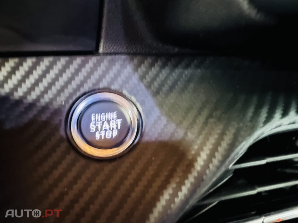 Peugeot 2008 1.2 PureTech Allure Pack