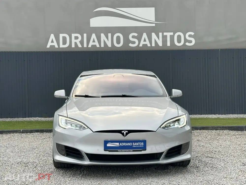 Tesla Model S Performance