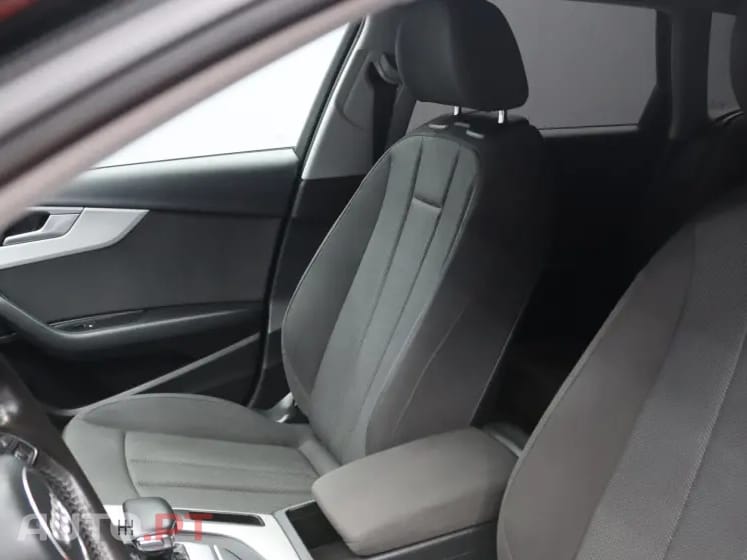 Audi A4 Avant 35 TDI S tronic — fotografia 16