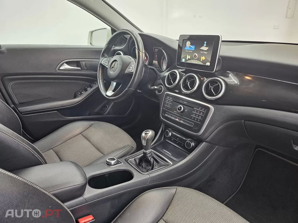 Mercedes-Benz CLA 180 d Urban