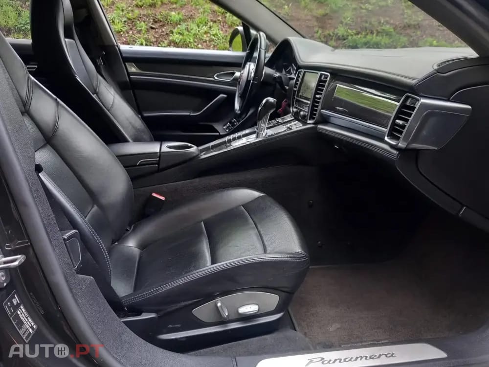 Porsche Panamera Platinum Edition