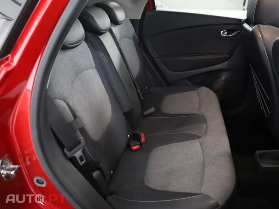 Renault Captur 1.3 TCe Exclusive