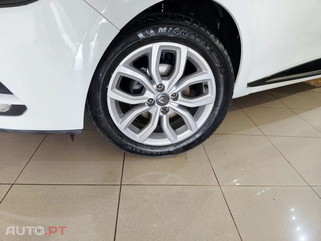 Renault Clio (Energy) TCe 90 Start & Stop LIMITED