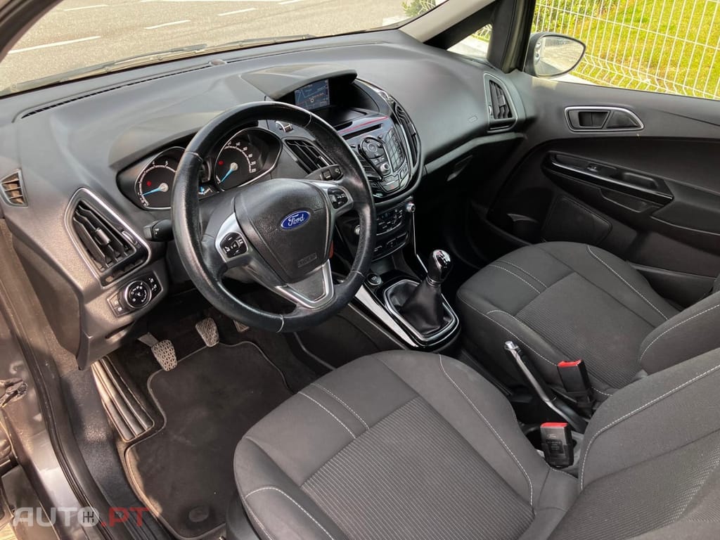 Ford B-Max 1.0 EcoBoost Titanium