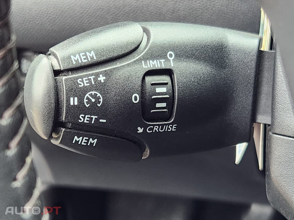 Peugeot 2008 1.5 BlueHDi Allure