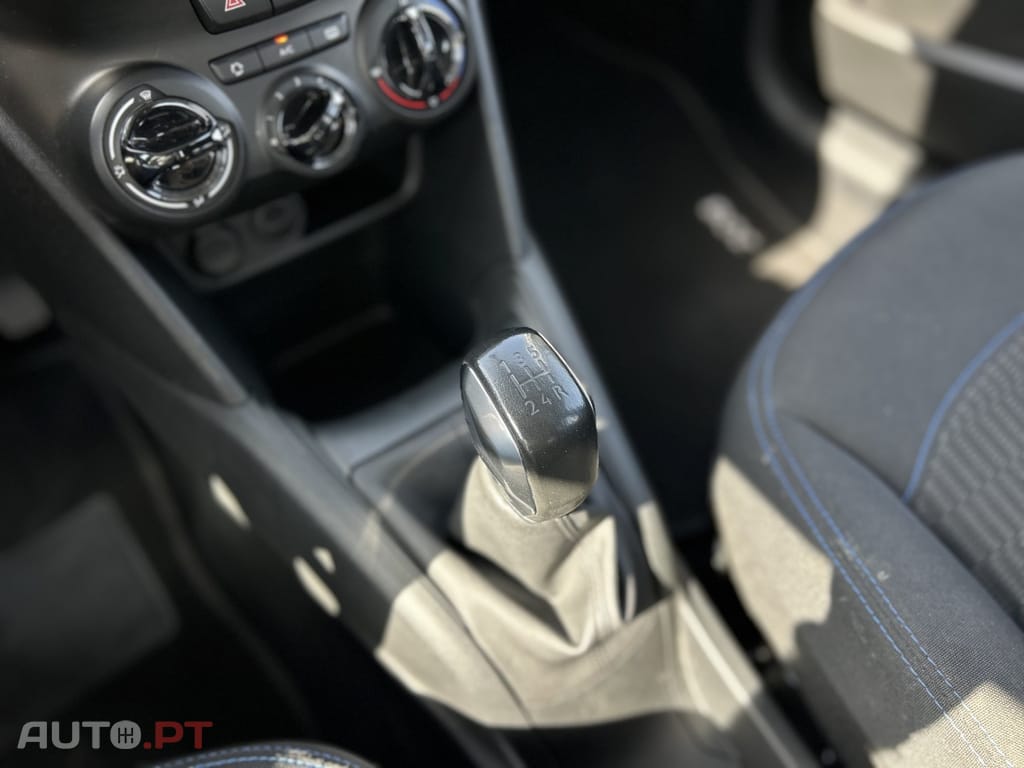 Peugeot 208 1.2 PureTech Signature